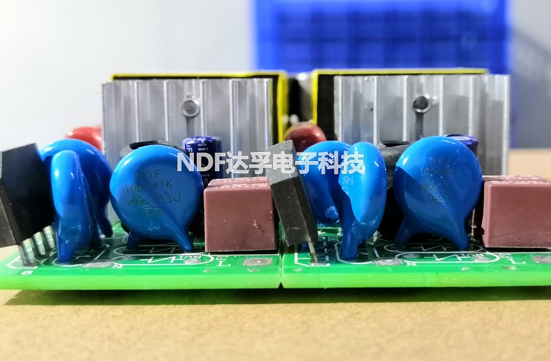 壓敏電阻器爆裂是什么情況引起的？